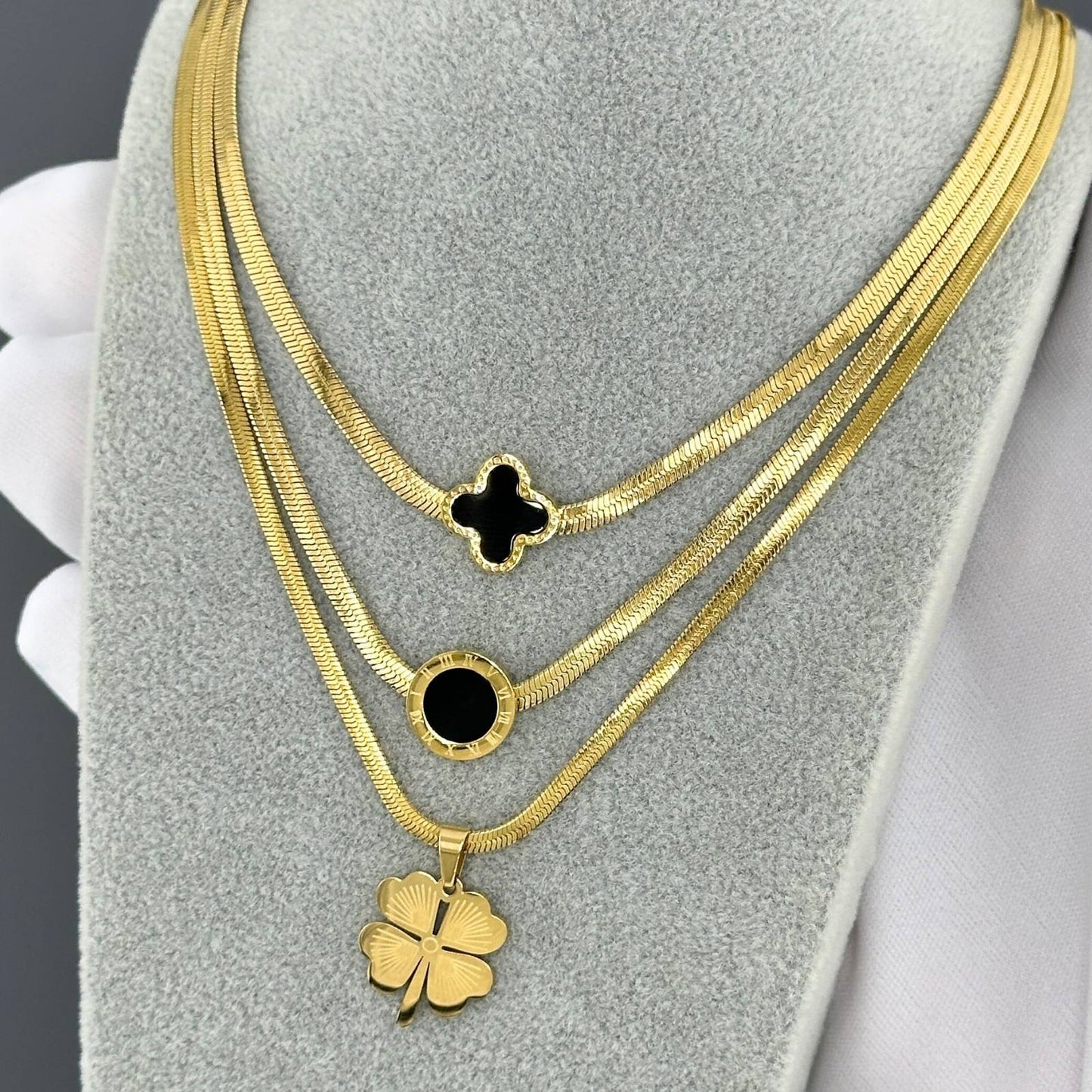 18K gold plated Stainless steel Four-leaf clover necklace, Intensity