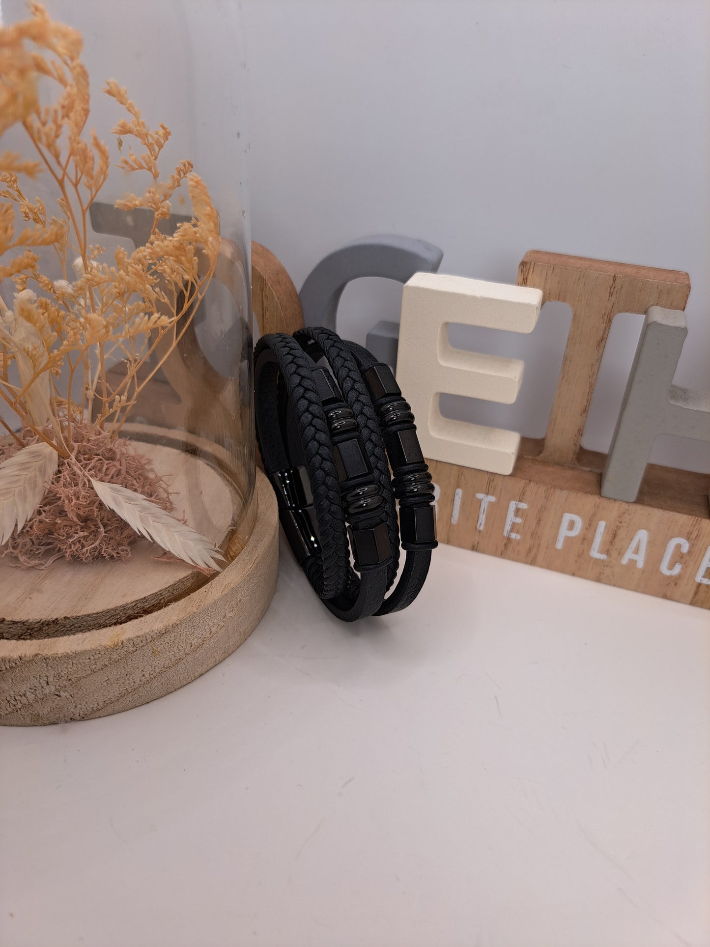 Leather bracelet