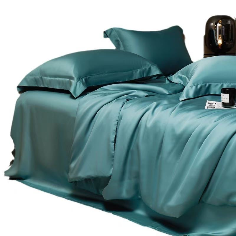 Luxurious silky duvet set