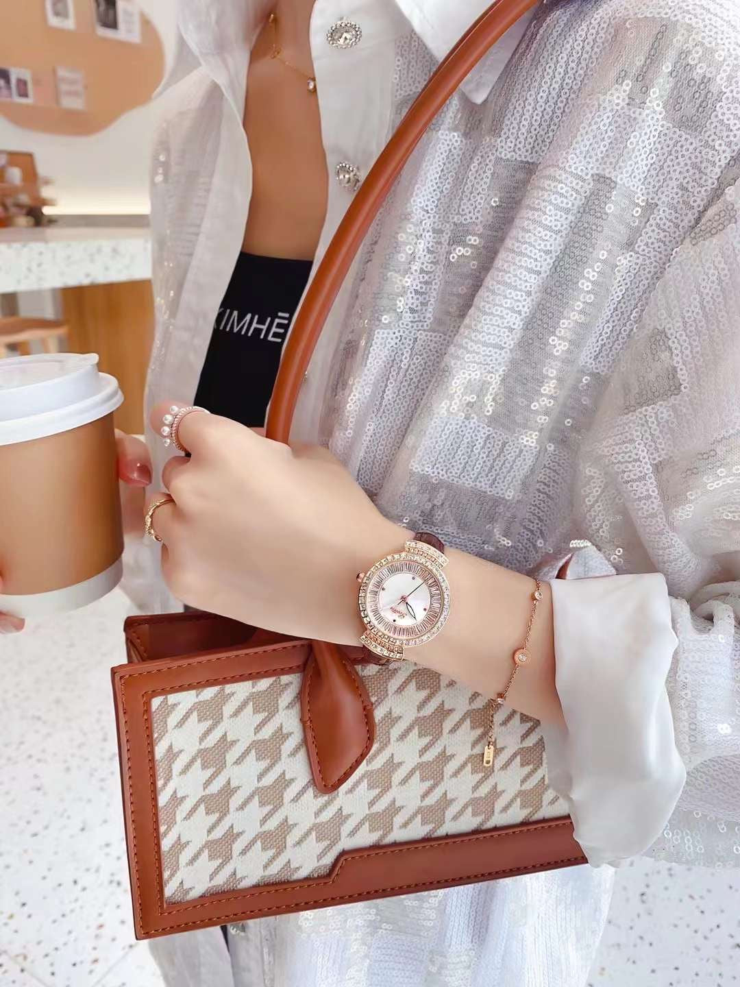 Scottie female quality leather watch